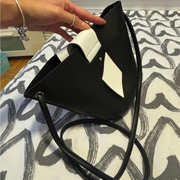 Miniso Small Purse - Picture 4 of 5